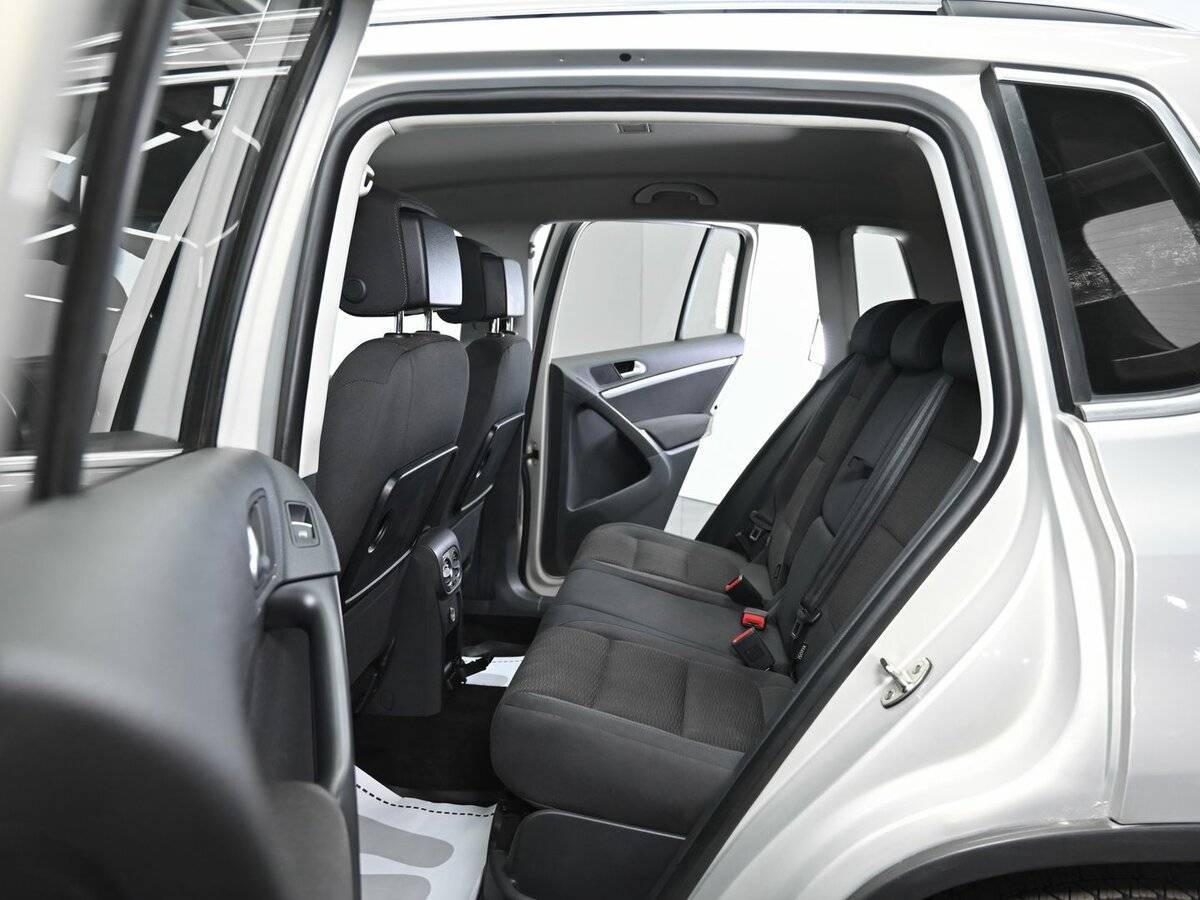 Volkswagen Tiguan, 2012 - Фото №10