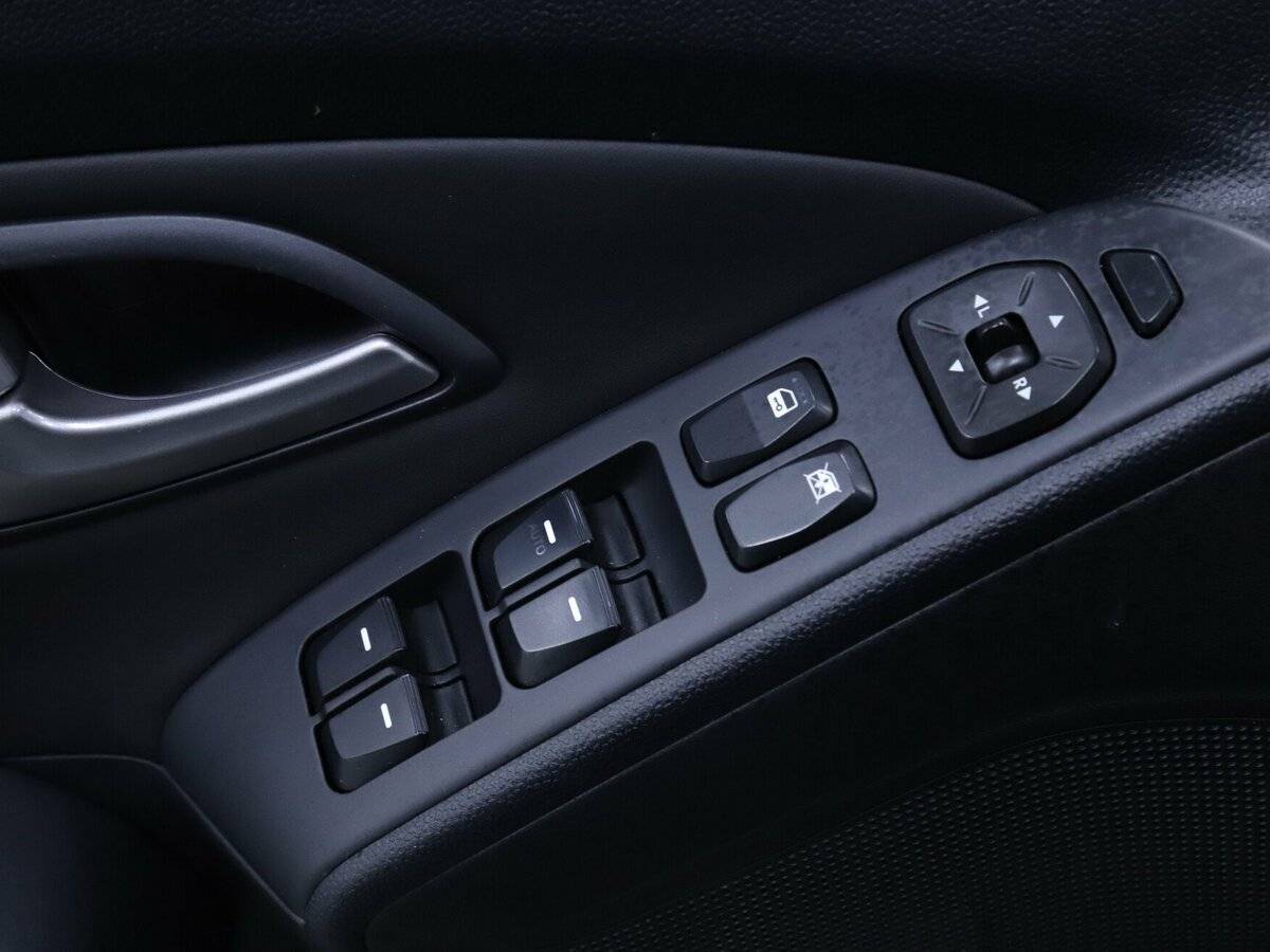 Hyundai ix35, 2012 - Фото №7