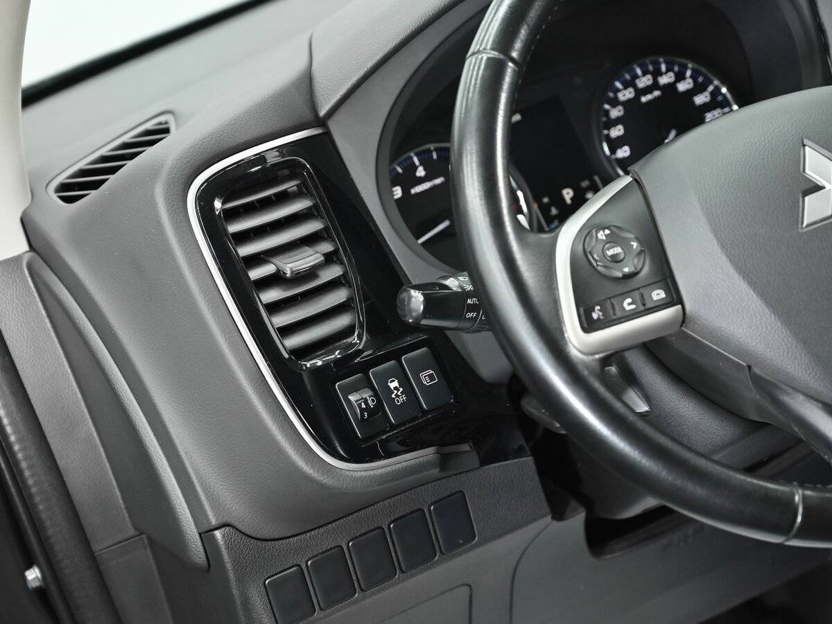 Mitsubishi Outlander, 2014 - Фото №8