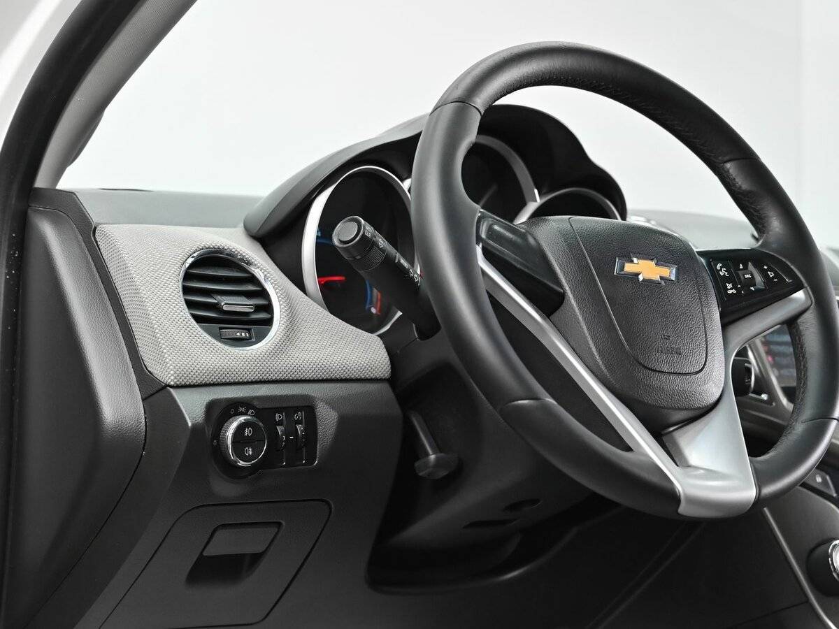 Chevrolet Cruze, 2013 - Фото №8