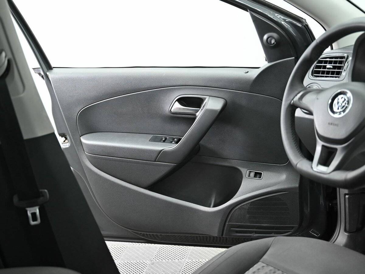 Volkswagen Polo, 2017 - Фото №6