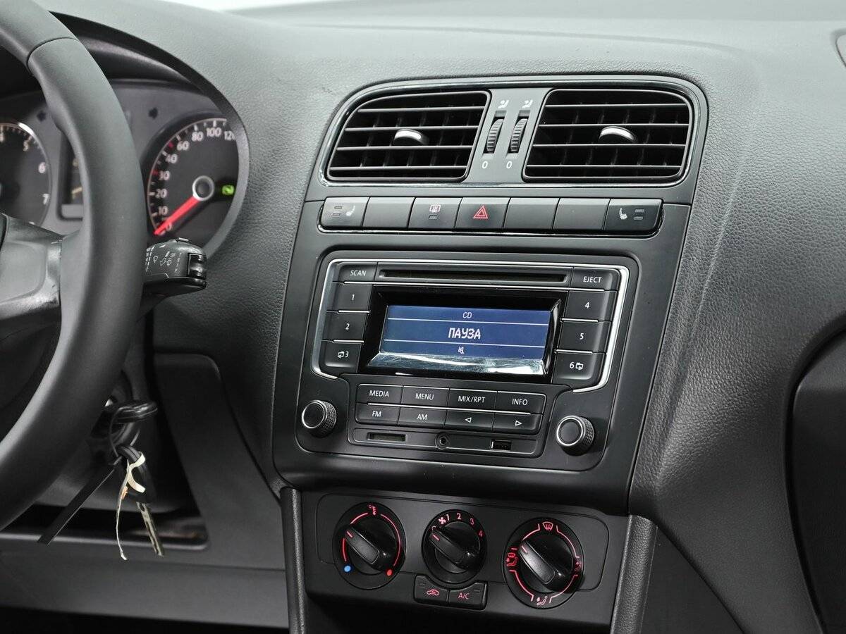 Volkswagen Polo, 2017 - Фото №8