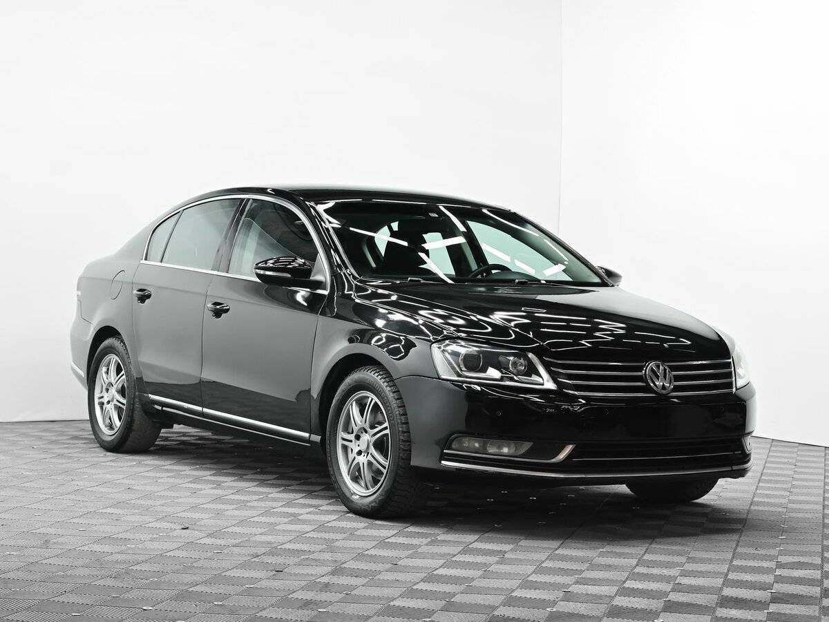 Volkswagen Passat, 2012 - Фото №1