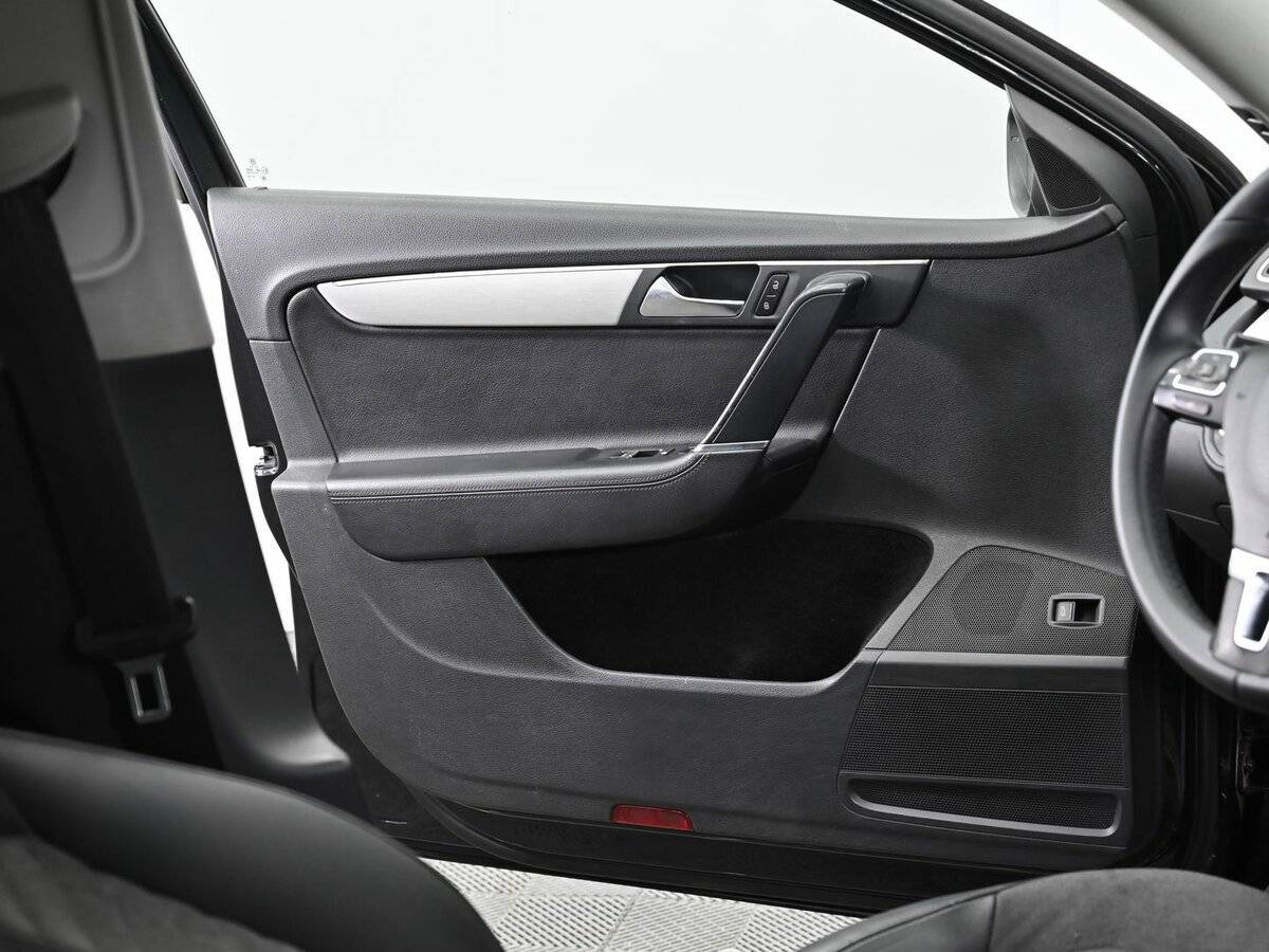 Volkswagen Passat, 2012 - Фото №6