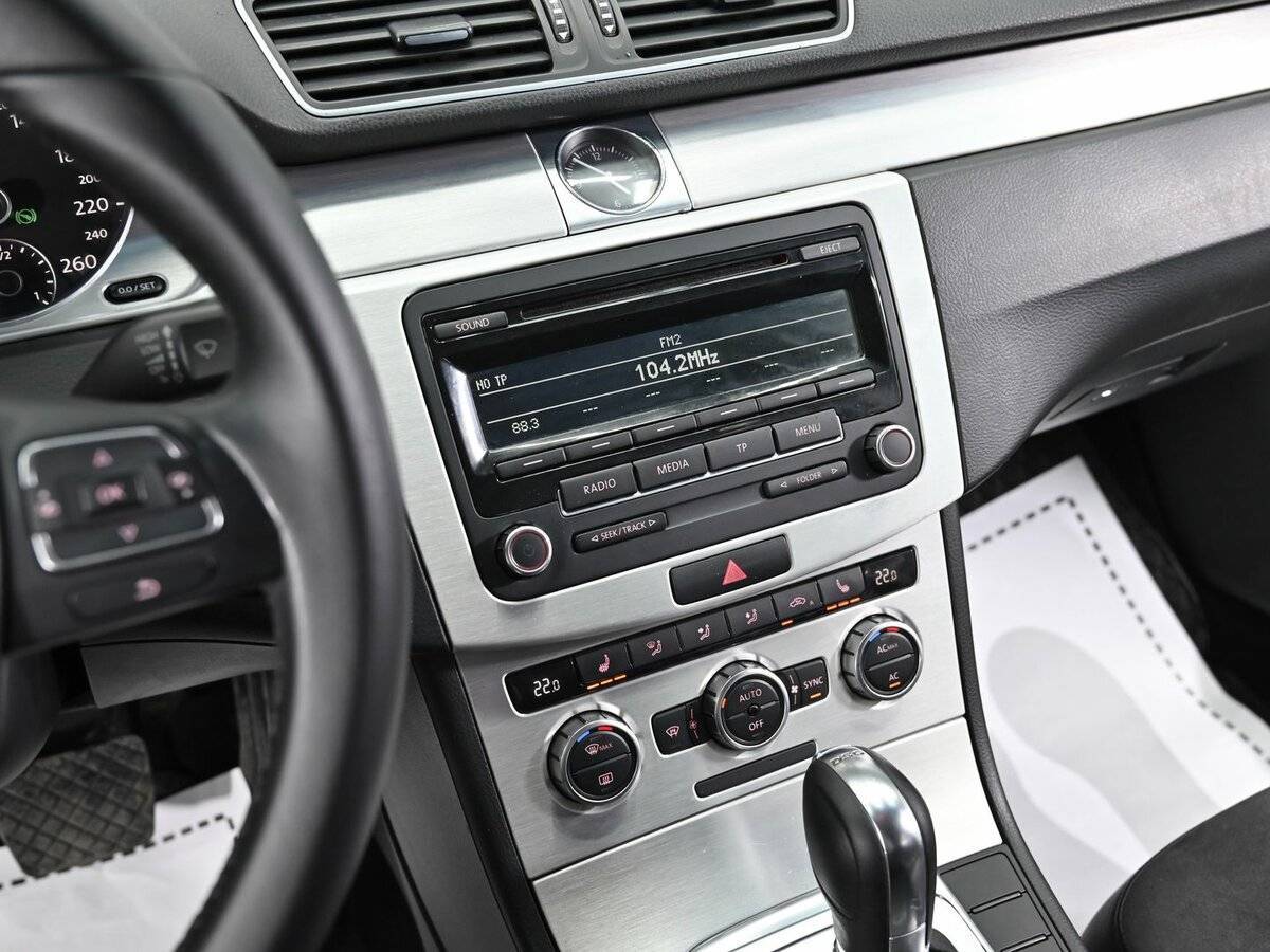 Volkswagen Passat, 2012 - Фото №9