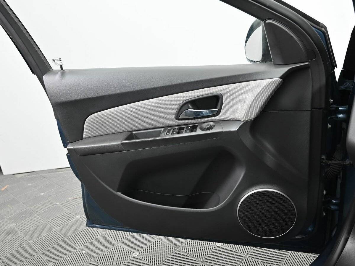 Chevrolet Cruze, 2012 - Фото №6