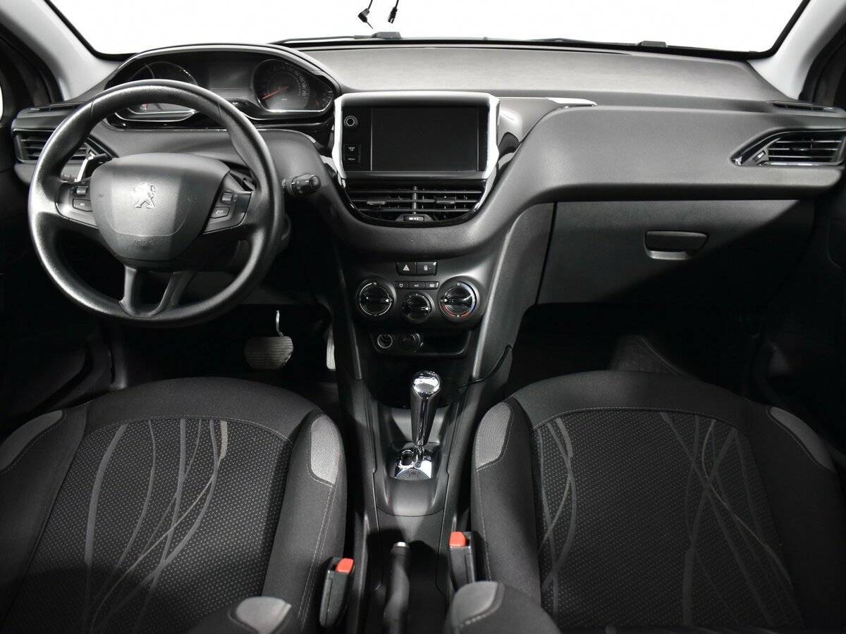 Peugeot 208, 2014 - Фото №10