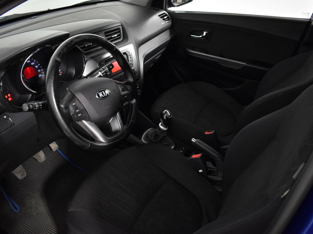 Kia Rio 5-speed, 2013 - Фото №8