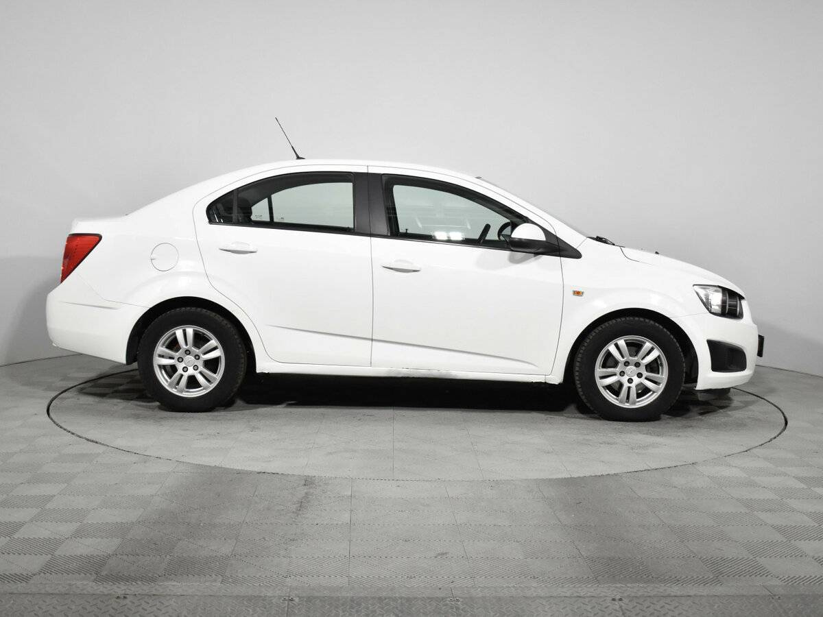Chevrolet Aveo, 2013 - Фото №3