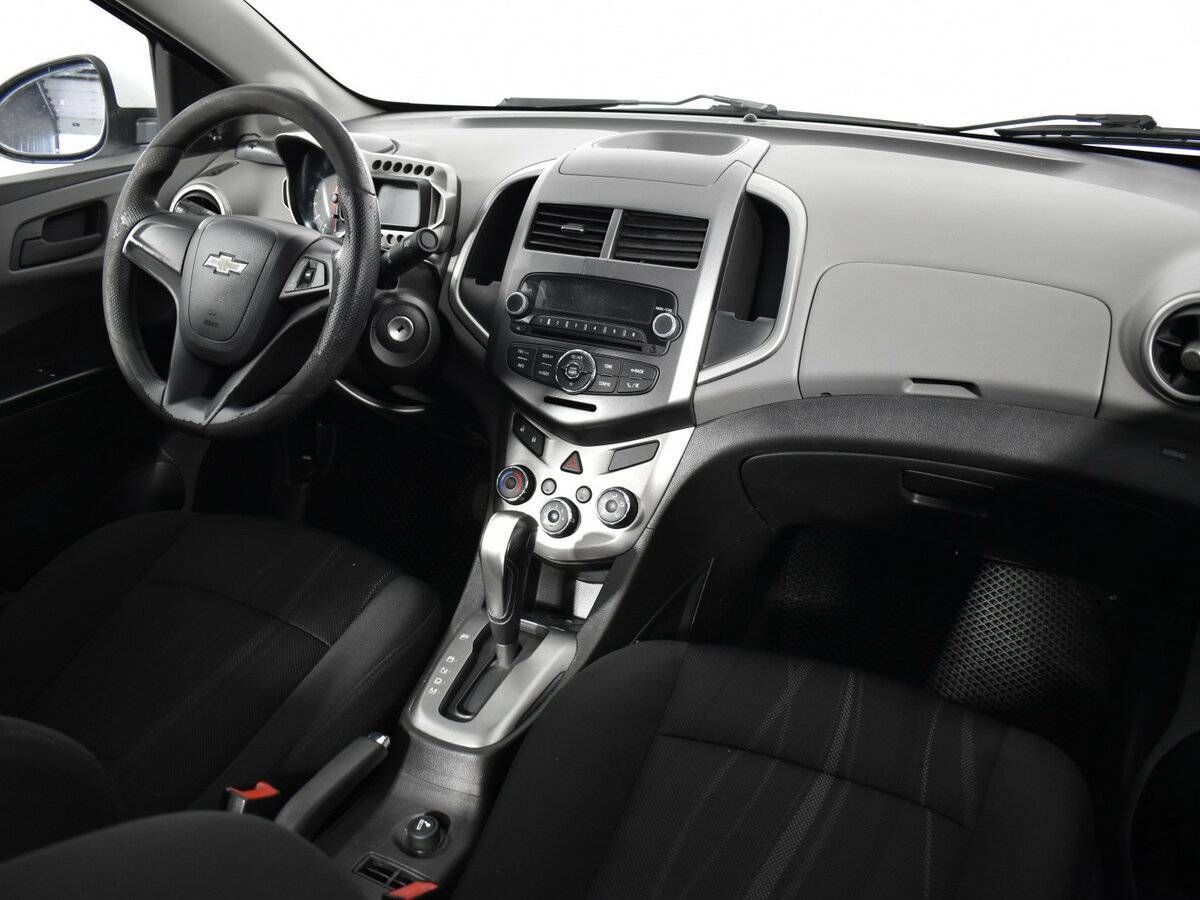 Chevrolet Aveo, 2013 - Фото №9