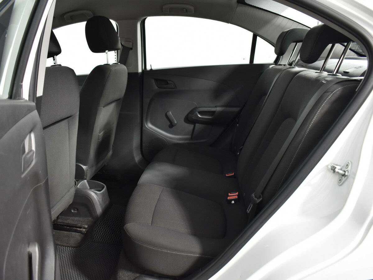 Chevrolet Aveo, 2013 - Фото №11