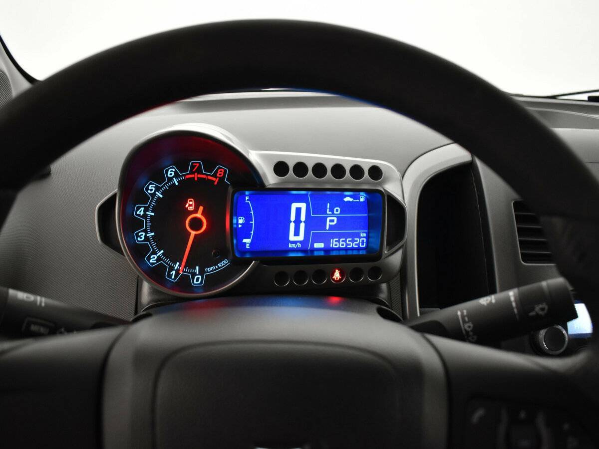 Chevrolet Aveo, 2013 - Фото №12