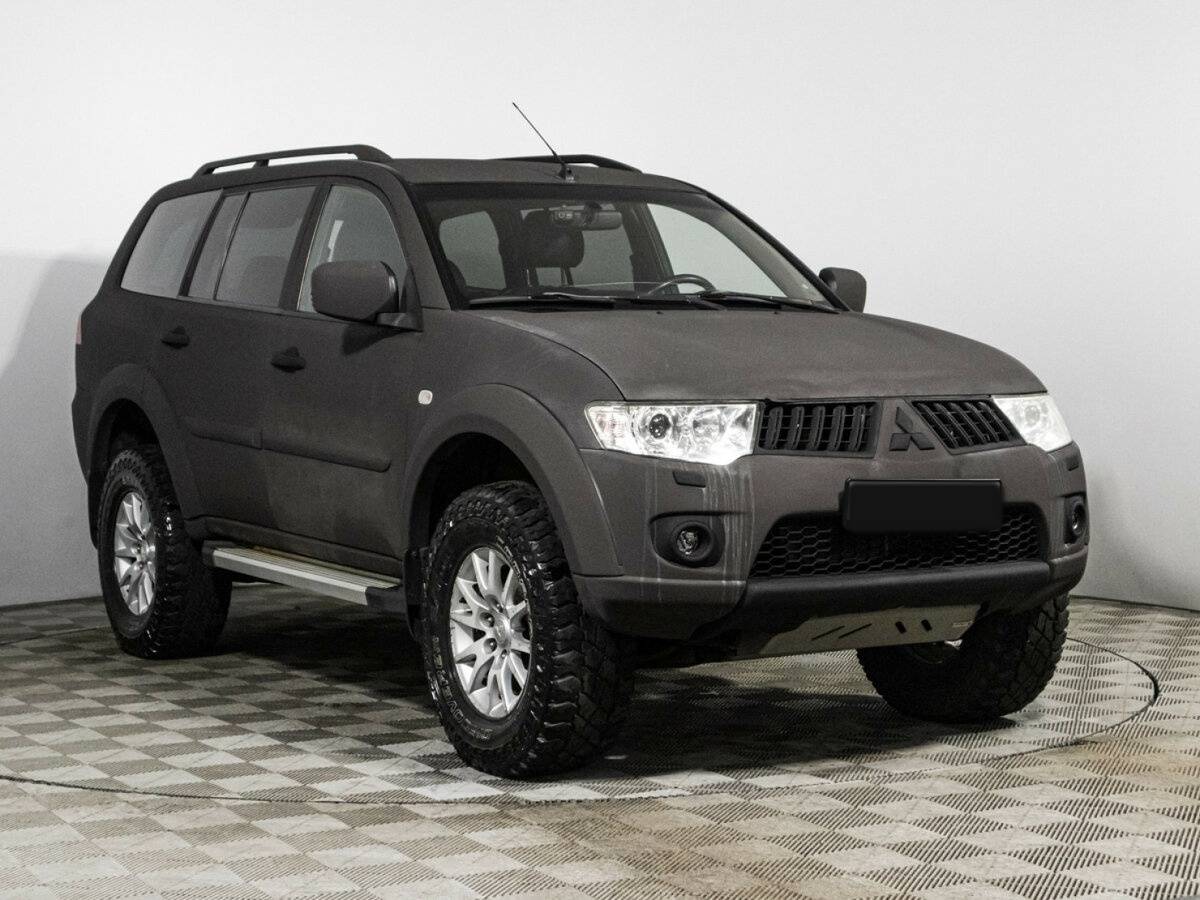 Mitsubishi Pajero Sport, 2012 - Фото №2