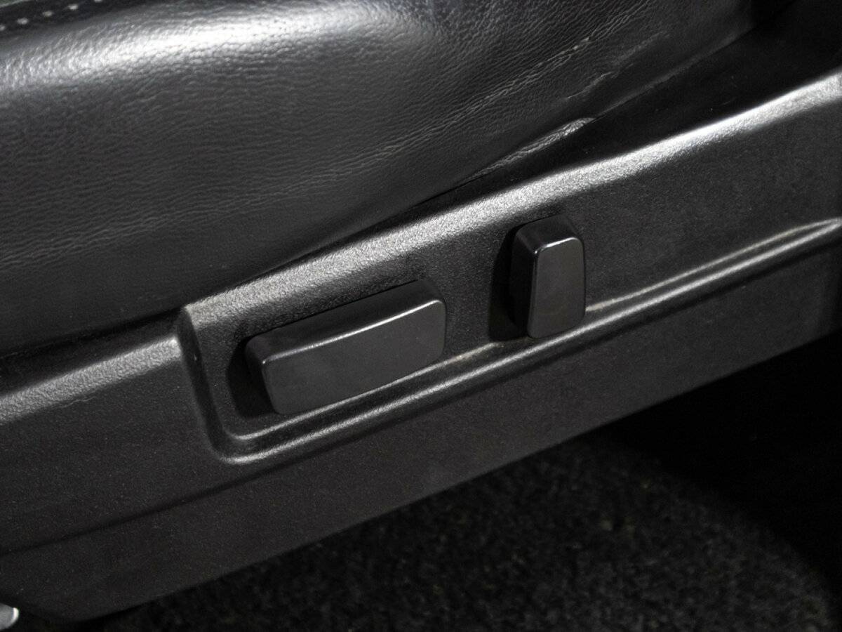 Mitsubishi Pajero Sport, 2012 - Фото №15