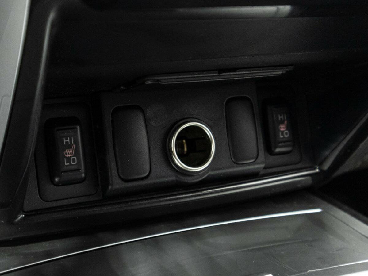 Mitsubishi Pajero Sport, 2012 - Фото №19