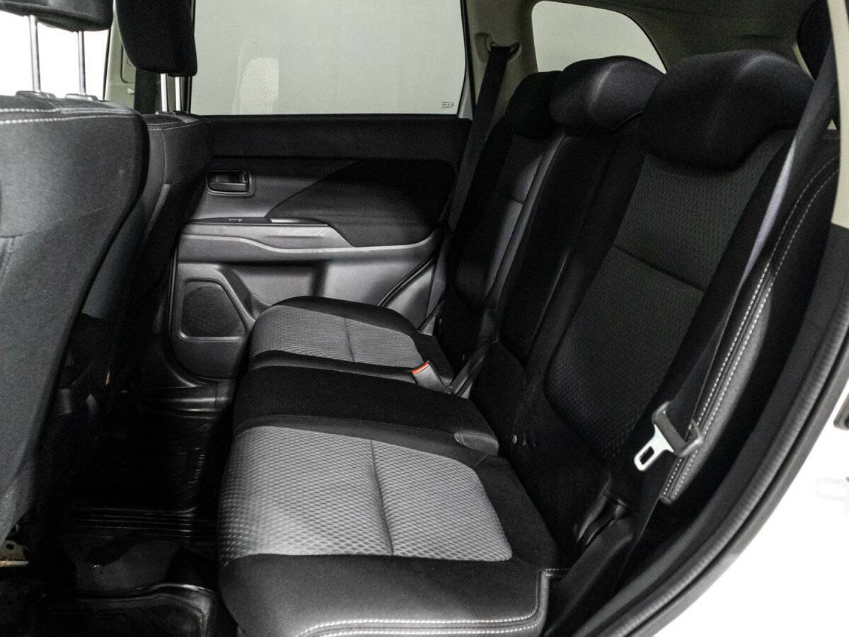 Mitsubishi Outlander, 2016 - Фото №9
