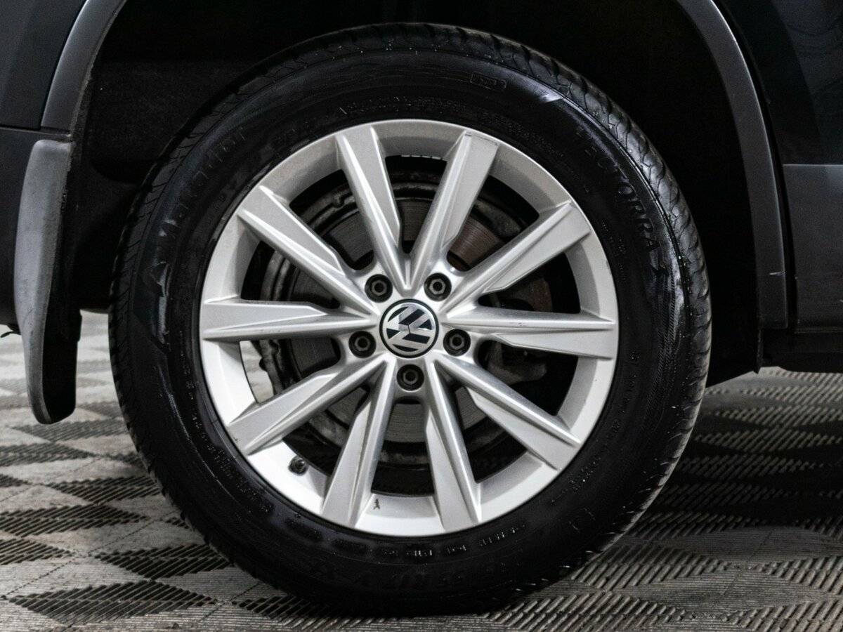 Volkswagen Tiguan, 2013 - Фото №15