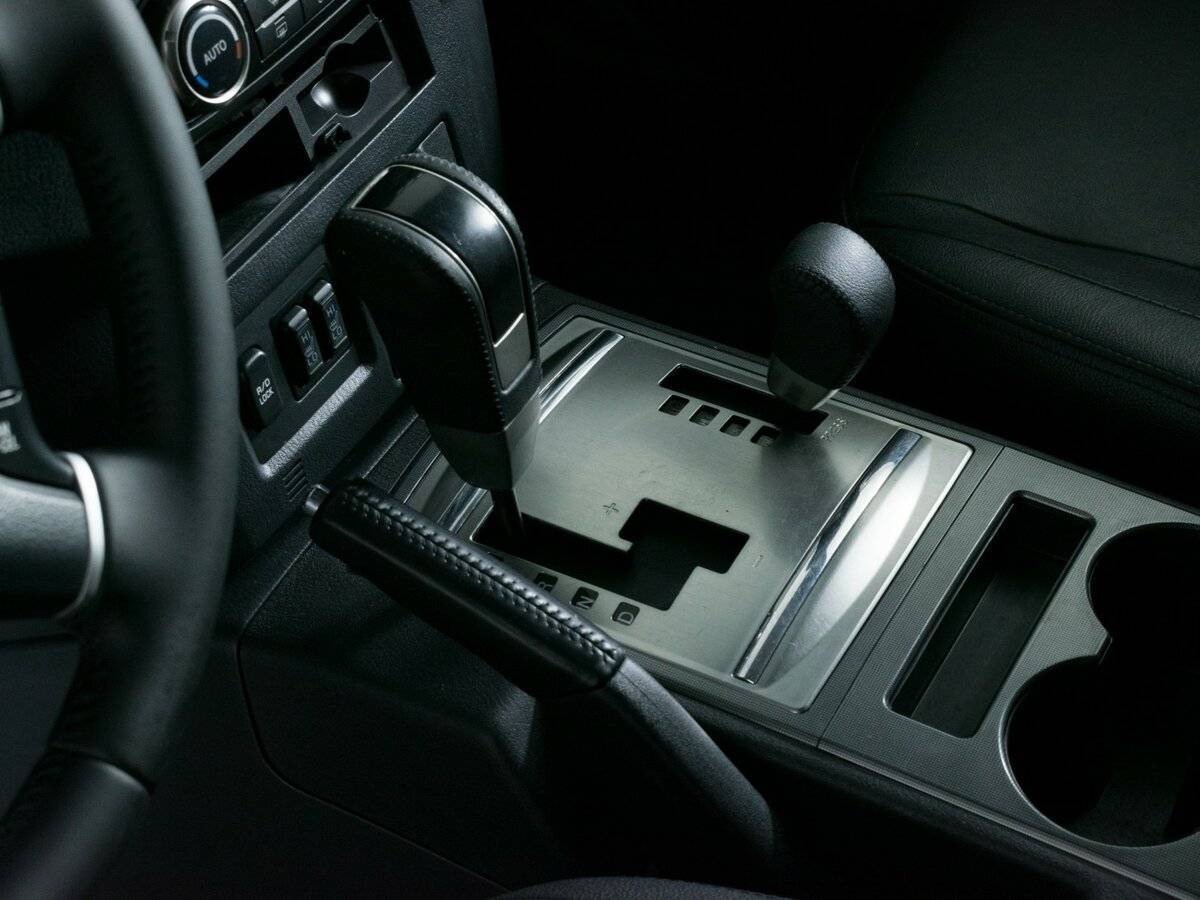 Mitsubishi Pajero, 2013 - Фото №14