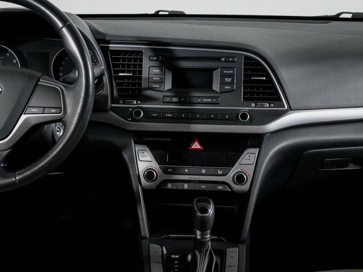 Hyundai Elantra, 2016 - Фото №10