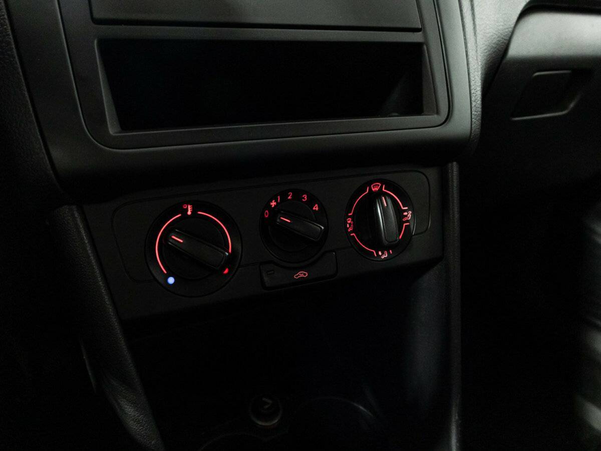 Volkswagen Polo, 2016 - Фото №14