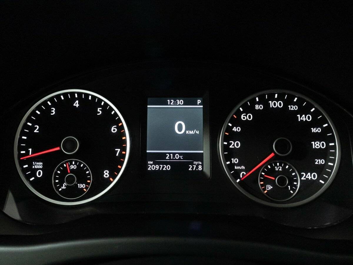 Volkswagen Tiguan, 2012 - Фото №10