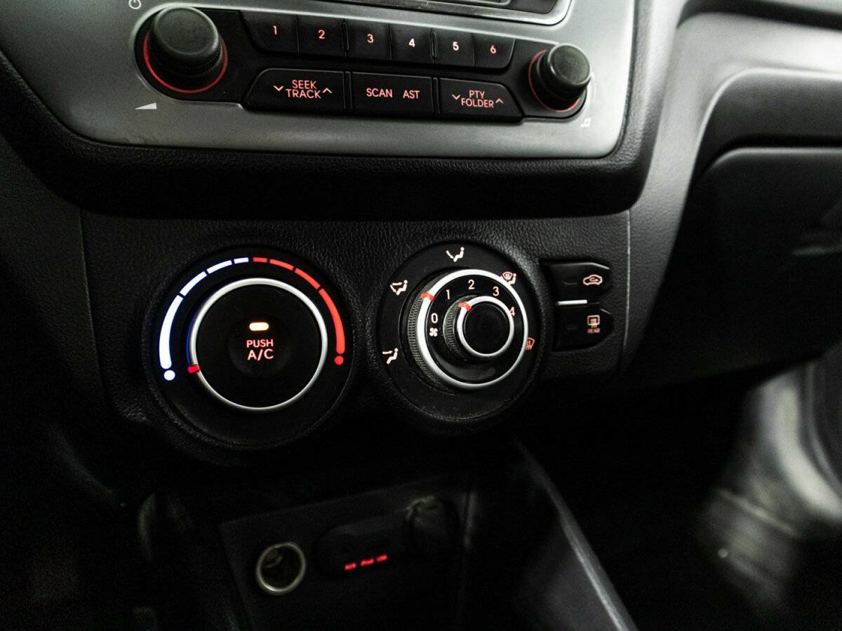 Kia Rio 6-speed, 2014 - Фото №14