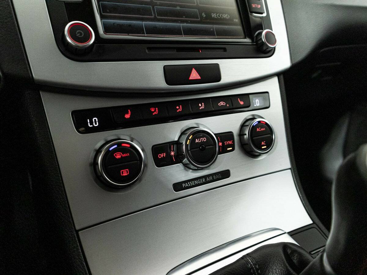 Volkswagen Passat CC, 2012 - Фото №16