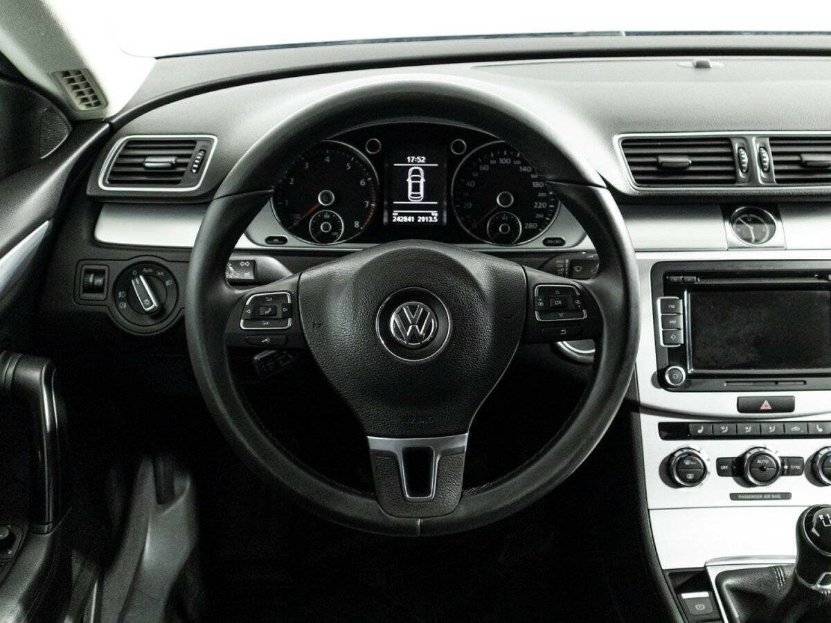 Volkswagen Passat CC, 2012 - Фото №17