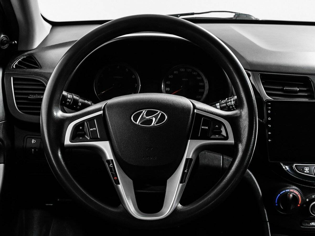 Hyundai Solaris, 2012 - Фото №11