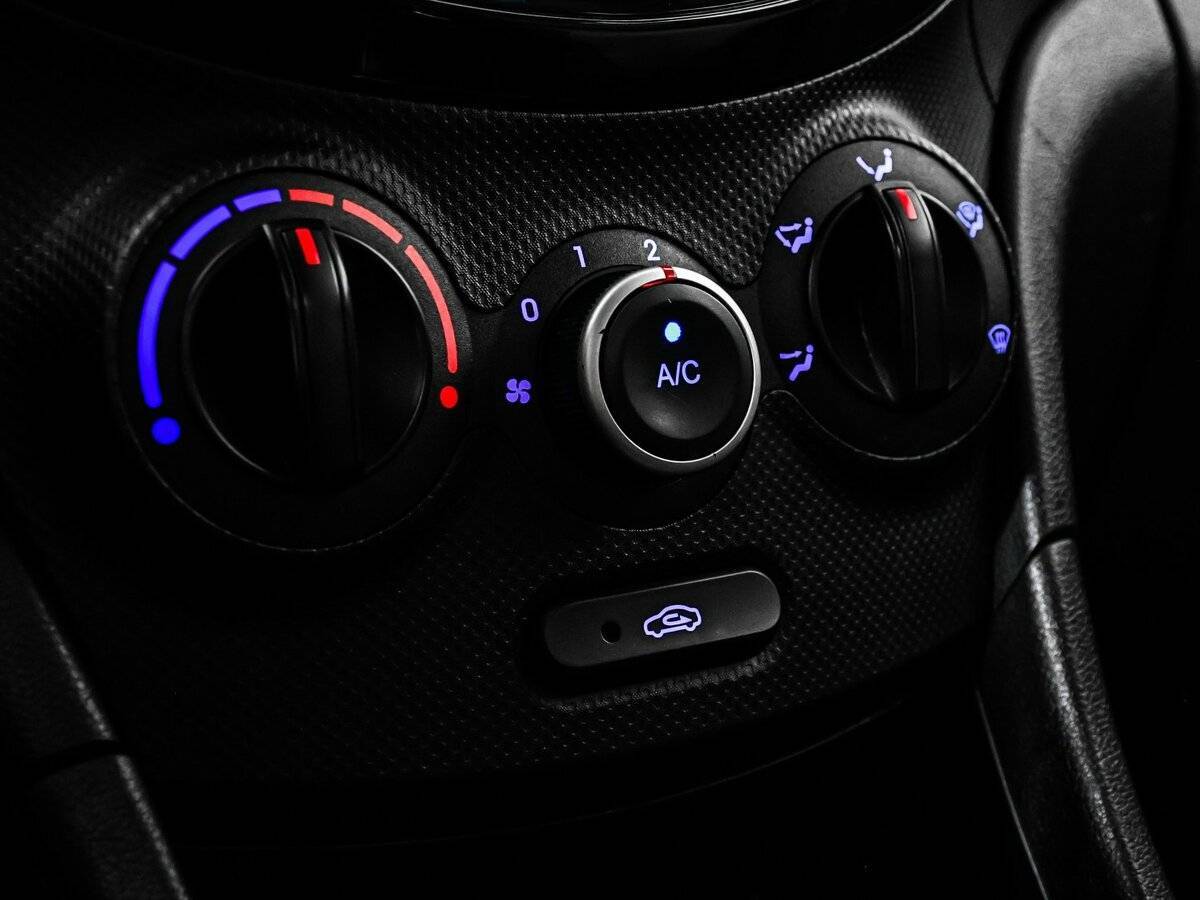 Hyundai Solaris, 2012 - Фото №13