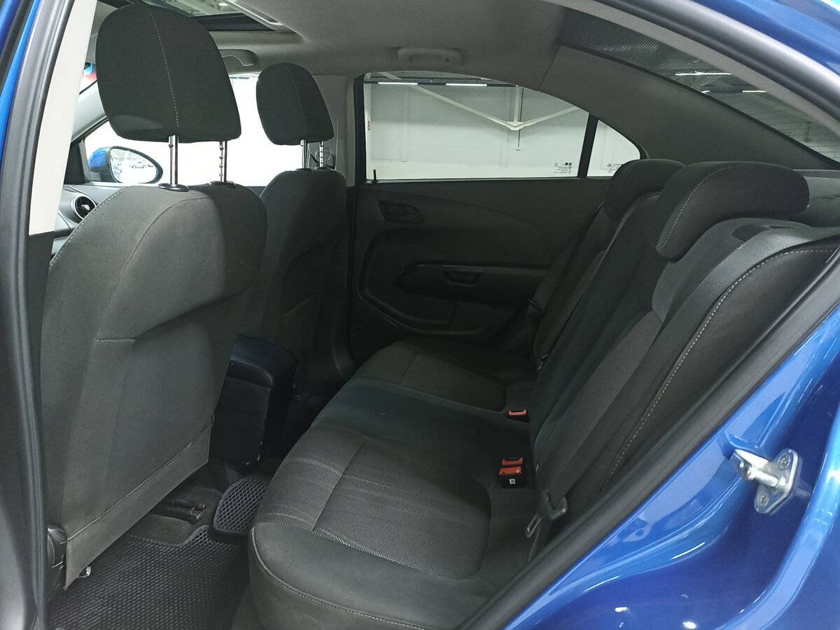 Chevrolet Aveo, 2012 - Фото №11