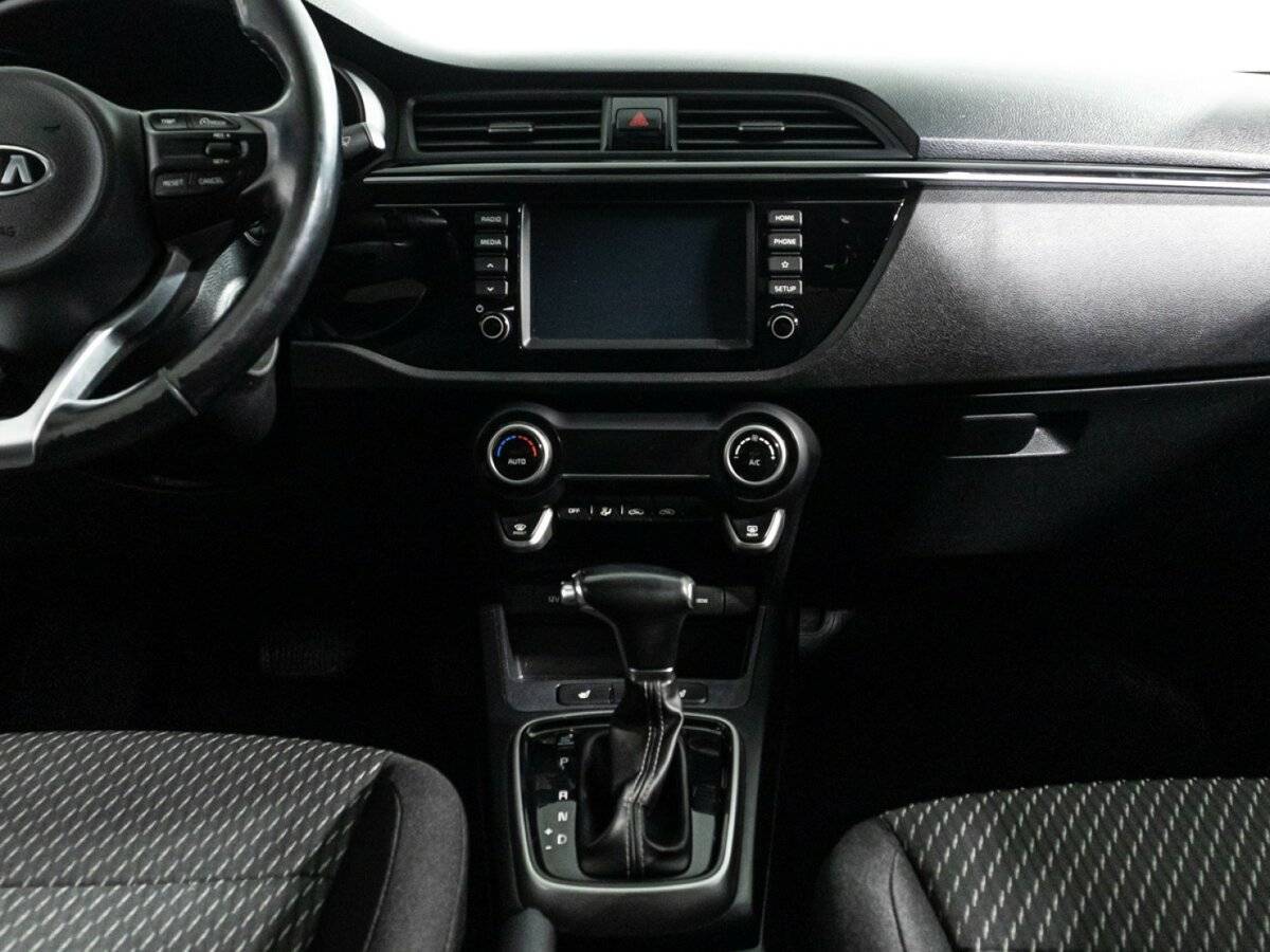 Kia Rio, 2018 - Фото №13
