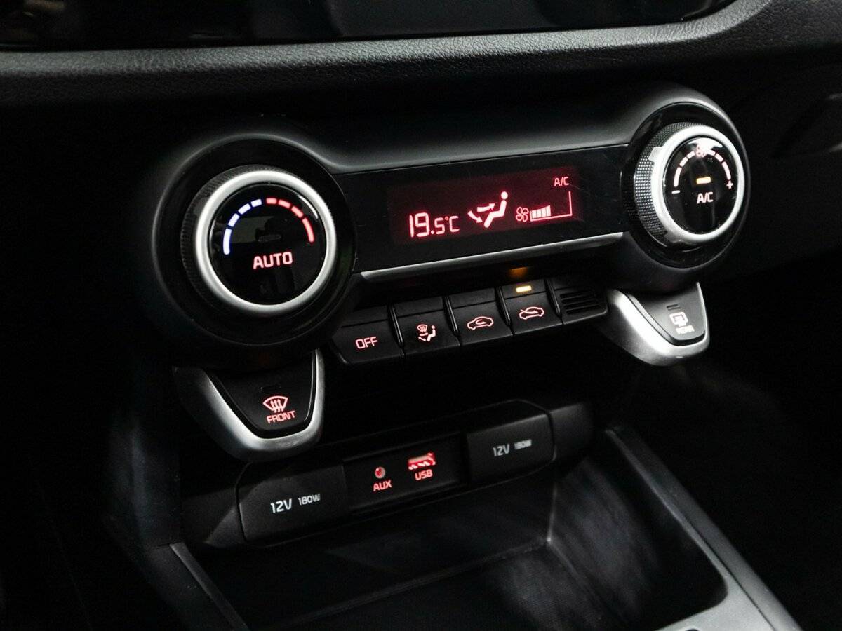 Kia Rio, 2018 - Фото №16