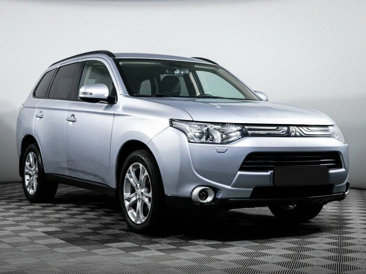Mitsubishi Outlander, 2012 - Фото №2
