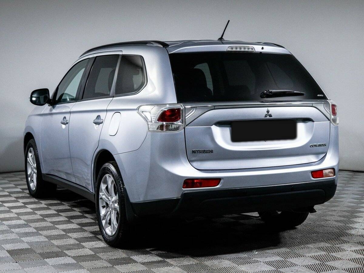 Mitsubishi Outlander, 2012 - Фото №6