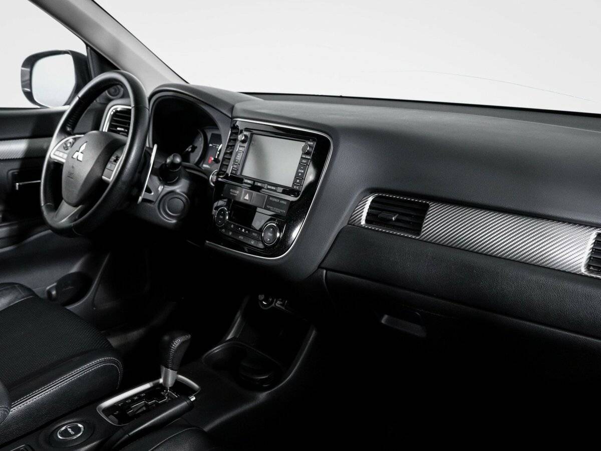 Mitsubishi Outlander, 2012 - Фото №8