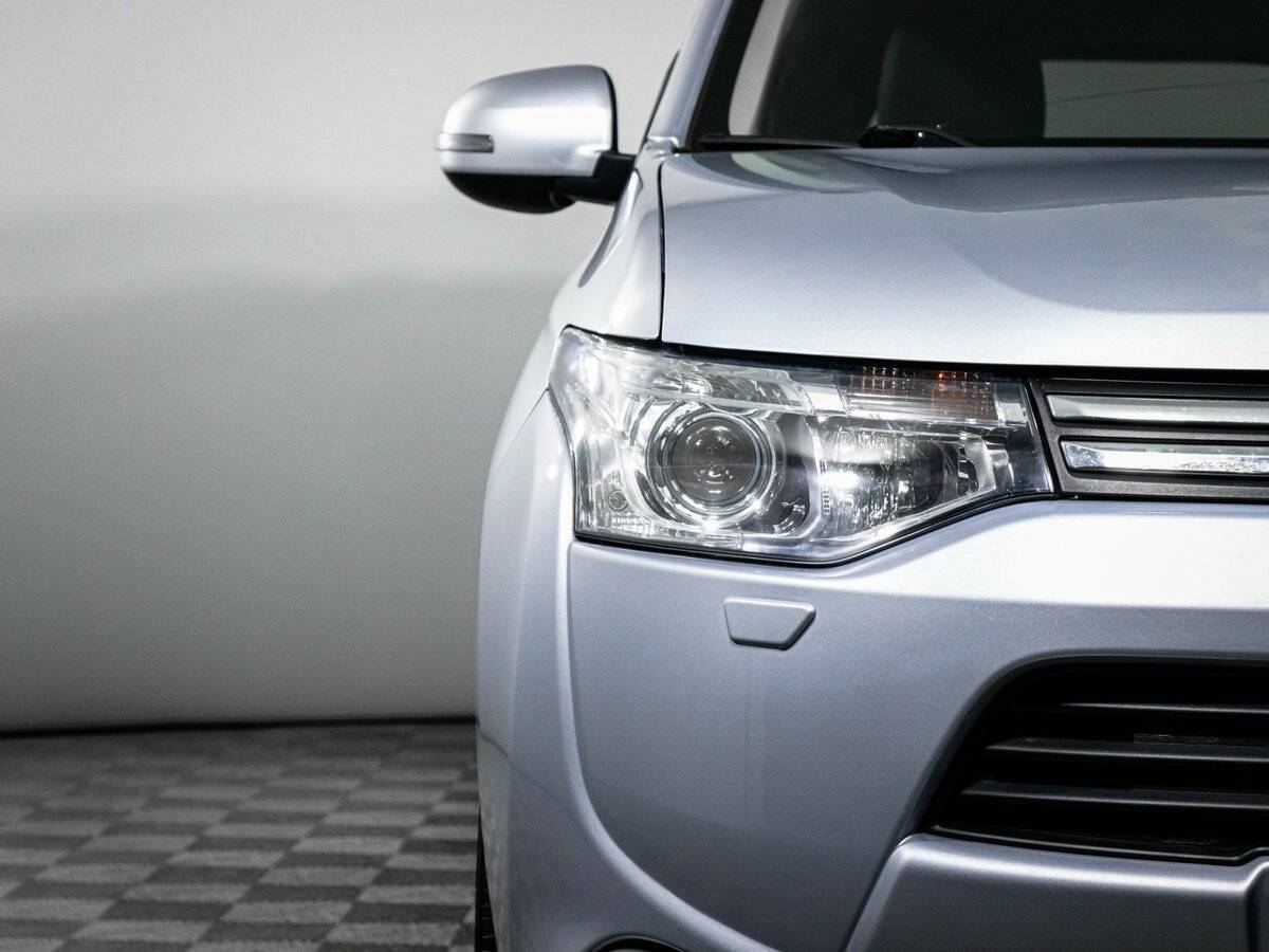 Mitsubishi Outlander, 2012 - Фото №15