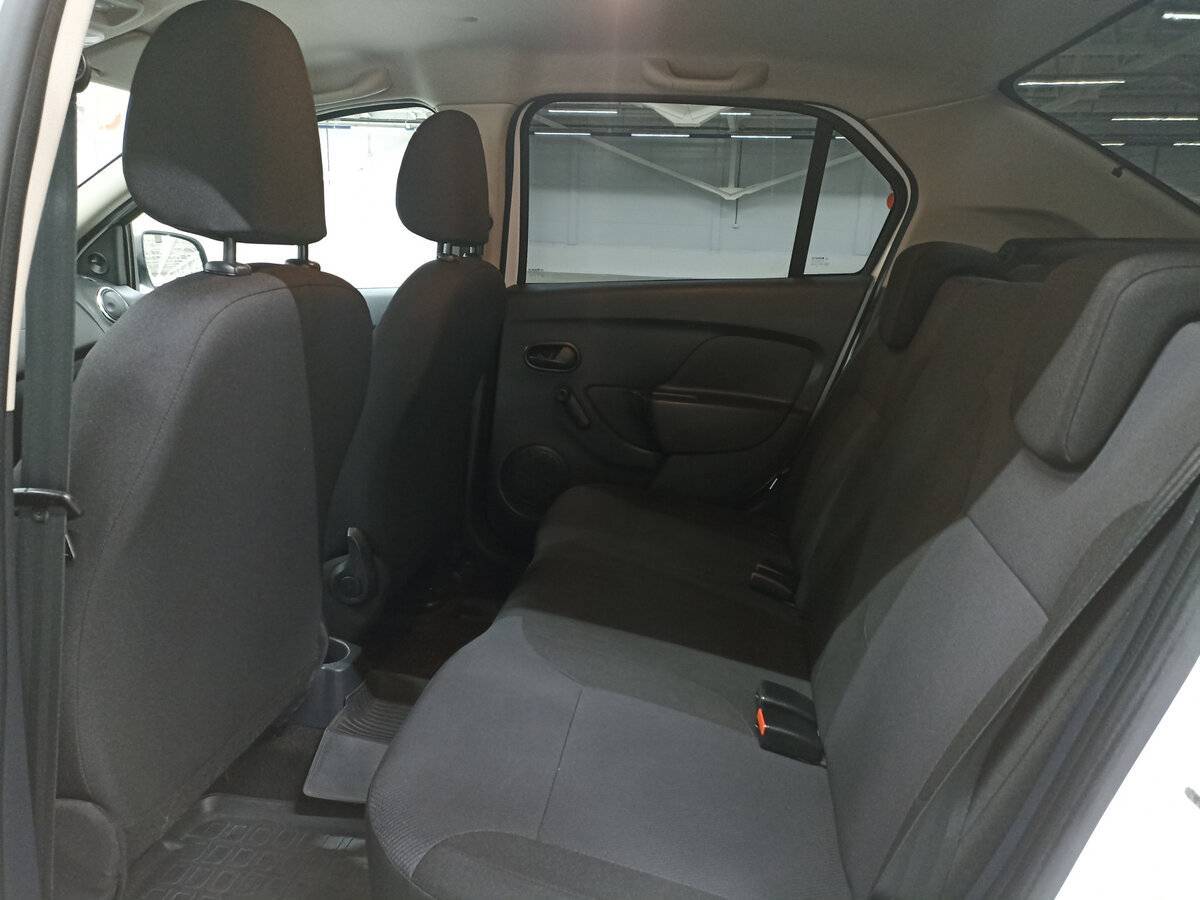 Renault Logan, 2020 - Фото №11