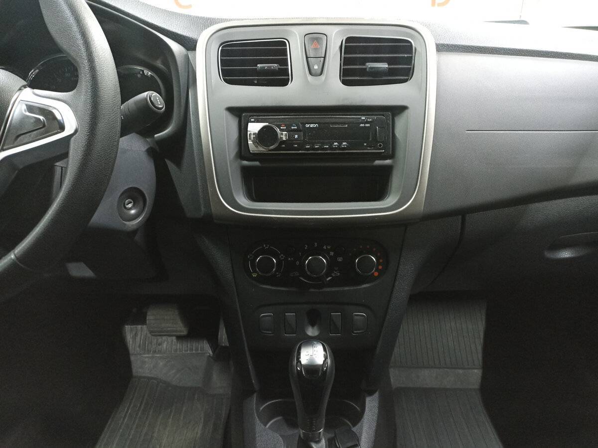 Renault Logan, 2020 - Фото №14