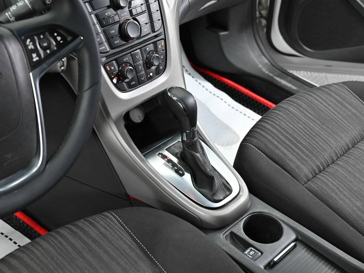 Opel Astra, 2012 - Фото №10