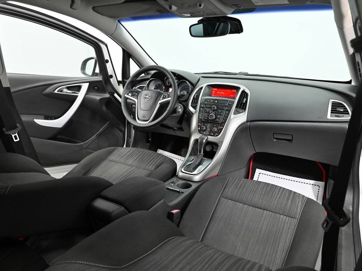 Opel Astra, 2012 - Фото №11