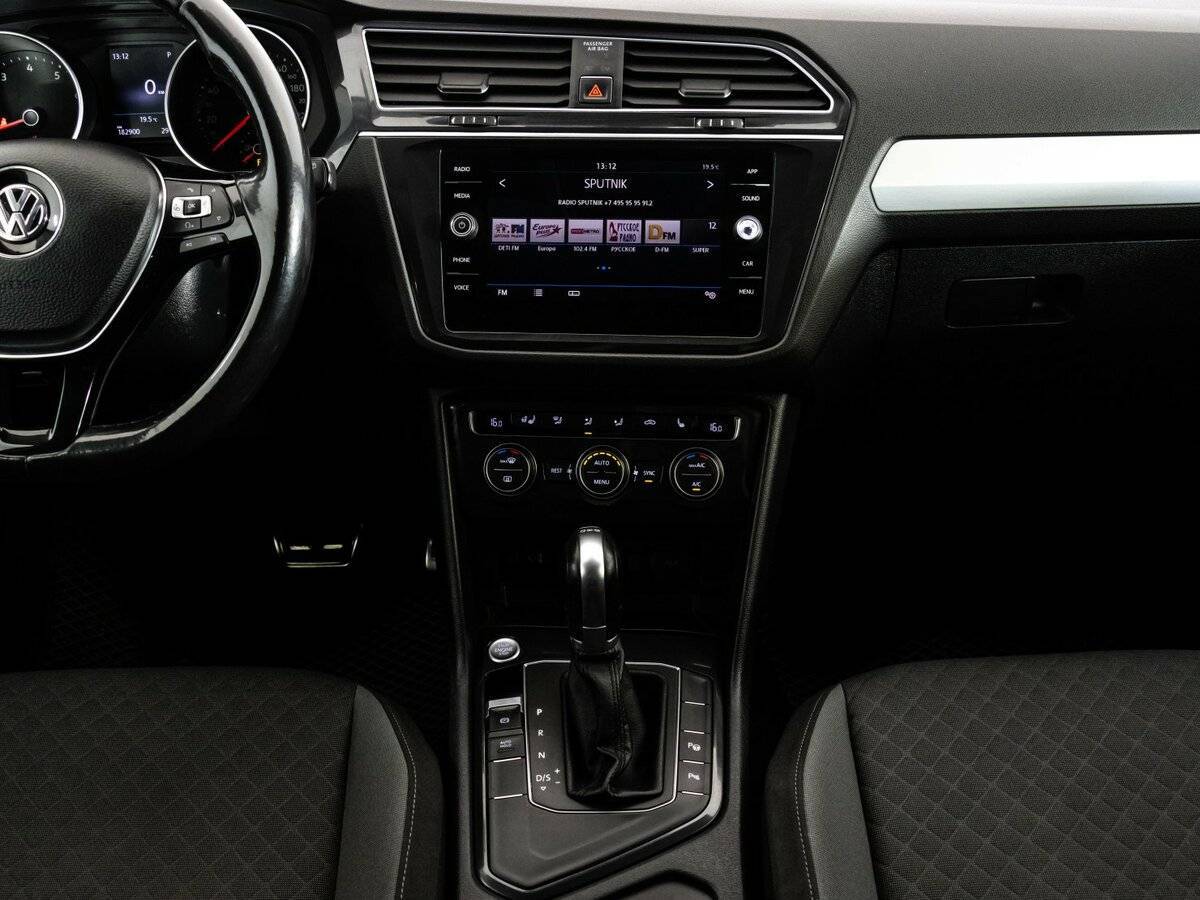 Volkswagen Tiguan, 2017 - Фото №9