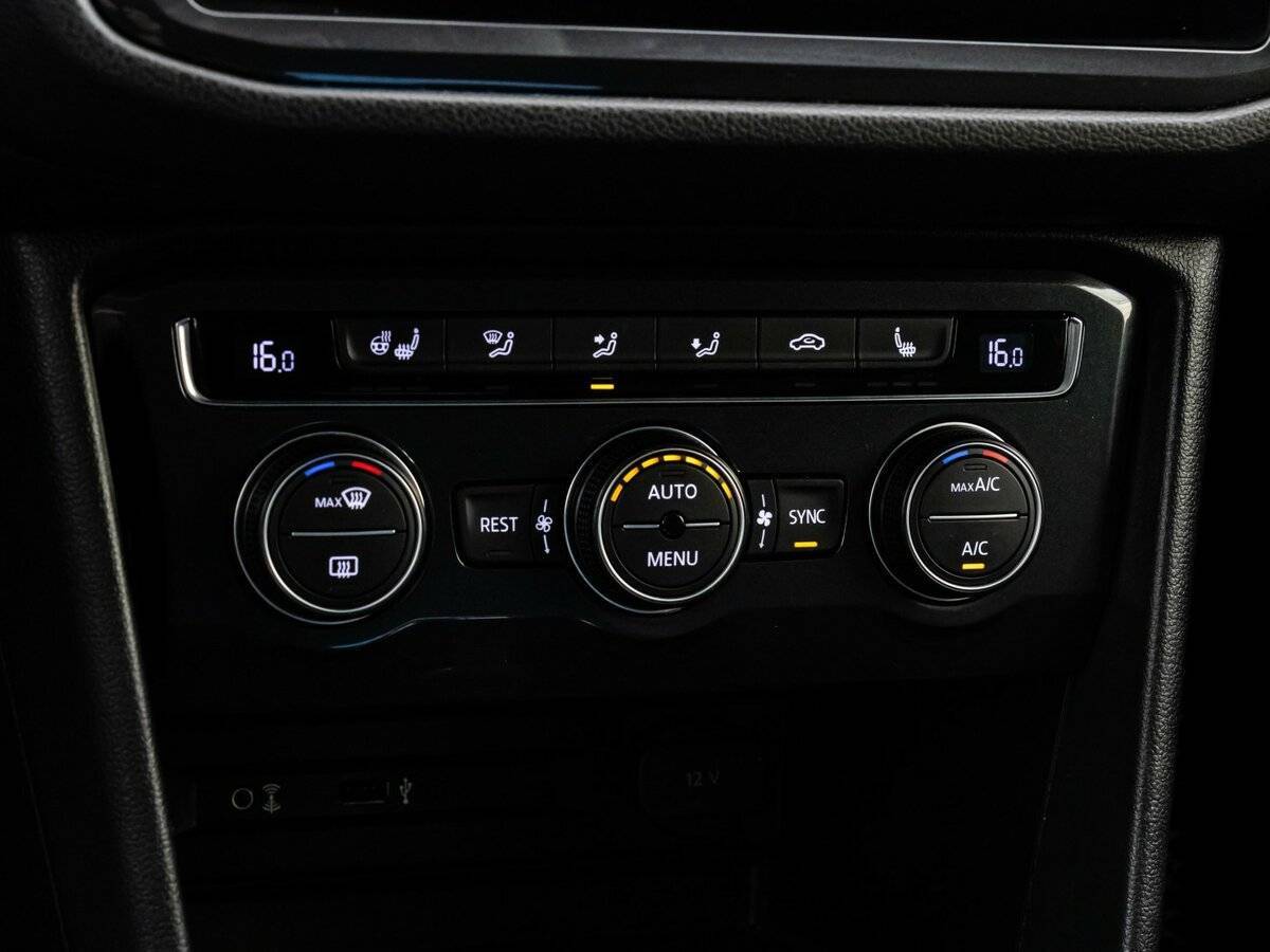 Volkswagen Tiguan, 2017 - Фото №11