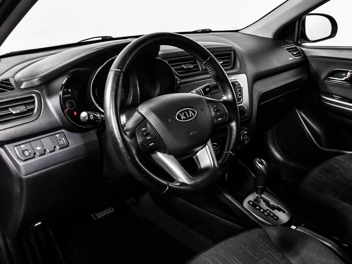 Kia Rio 4-speed, 2012 - Фото №12