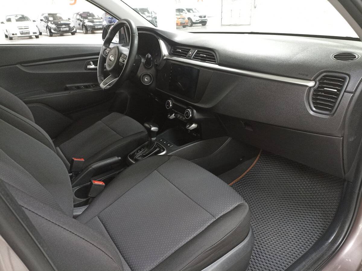 Kia Rio X-Line, 2020 - Фото №10