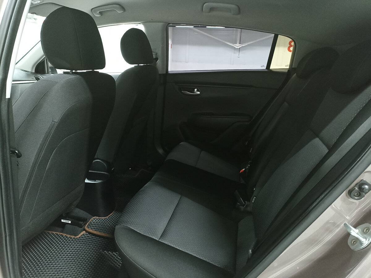 Kia Rio X-Line, 2020 - Фото №11