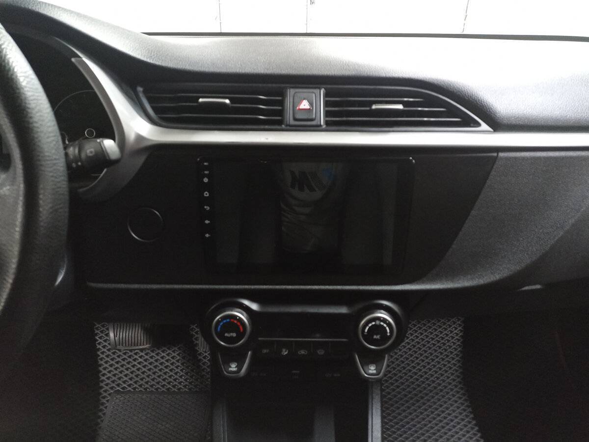 Kia Rio X-Line, 2020 - Фото №14