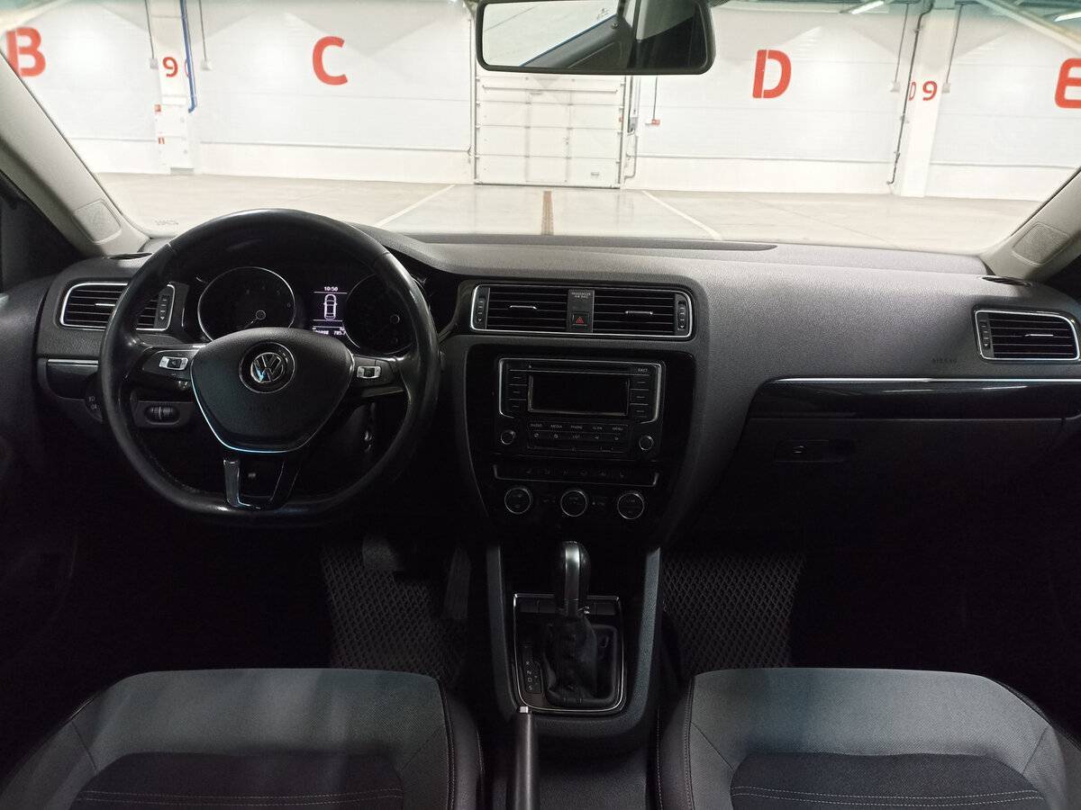 Volkswagen Jetta, 2015 - Фото №13
