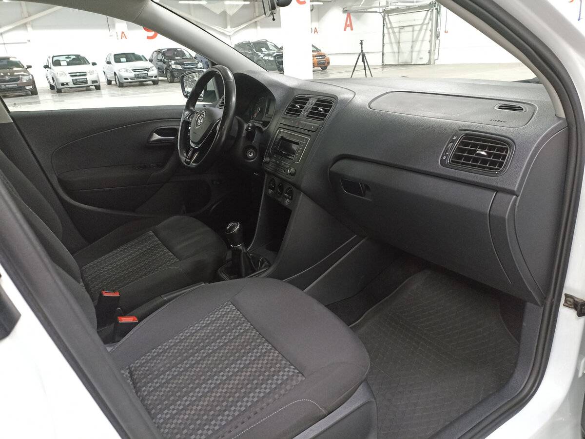 Volkswagen Polo, 2018 - Фото №10