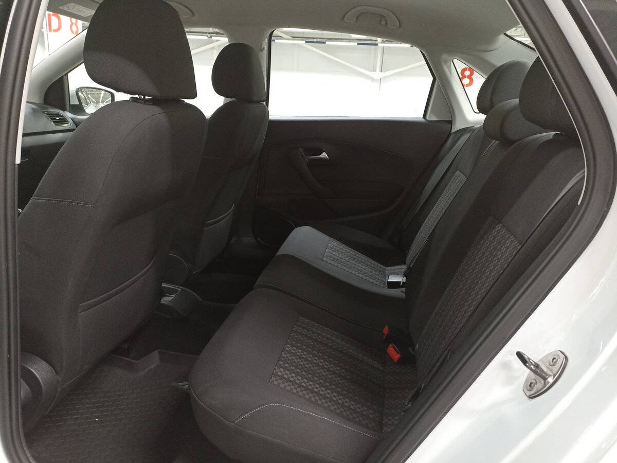 Volkswagen Polo, 2018 - Фото №11